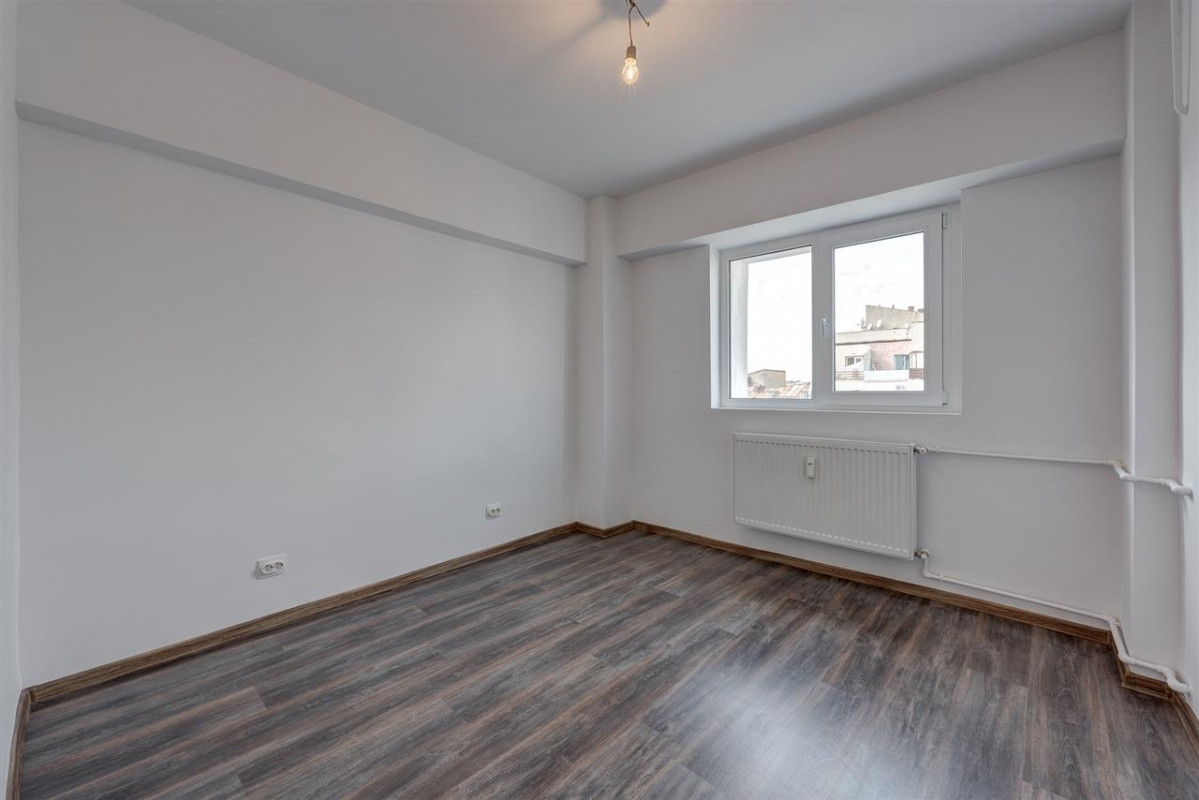 Mosilor-Carol 4 camere renovat complet , Comision 0 %