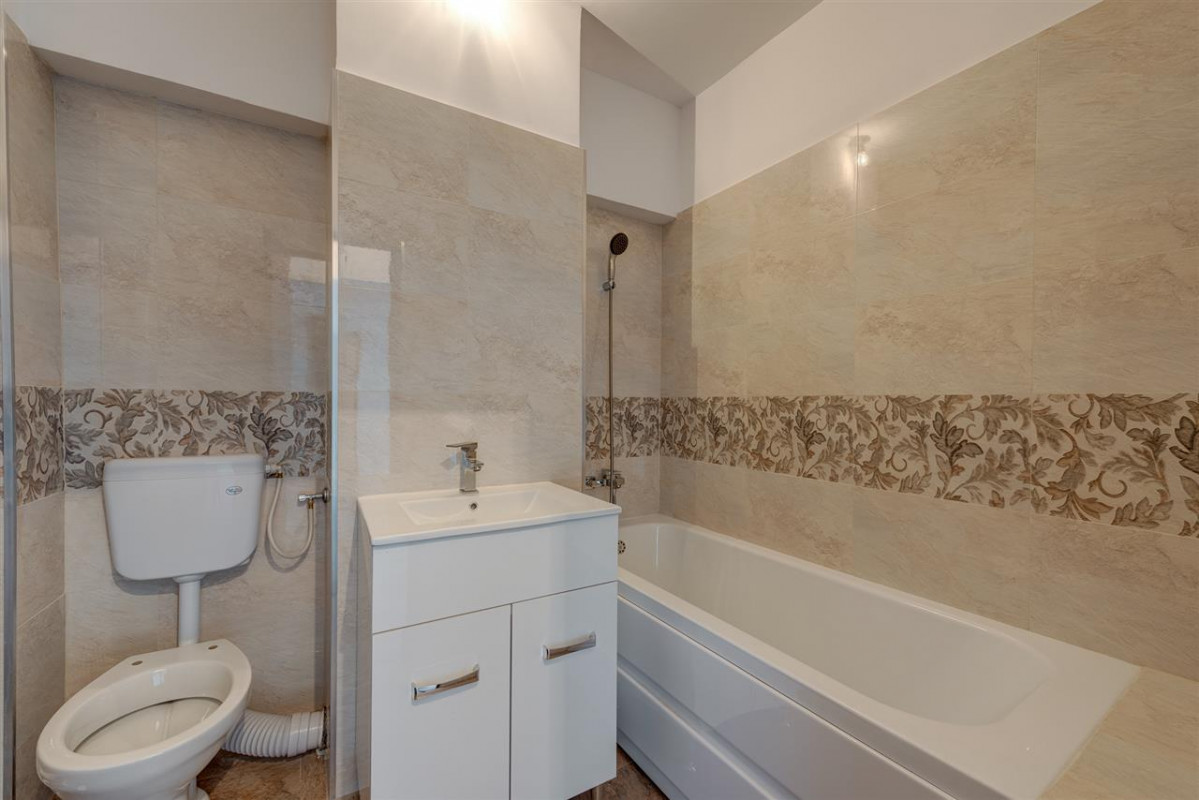 Mosilor-Carol 4 camere renovat complet , Comision 0 %