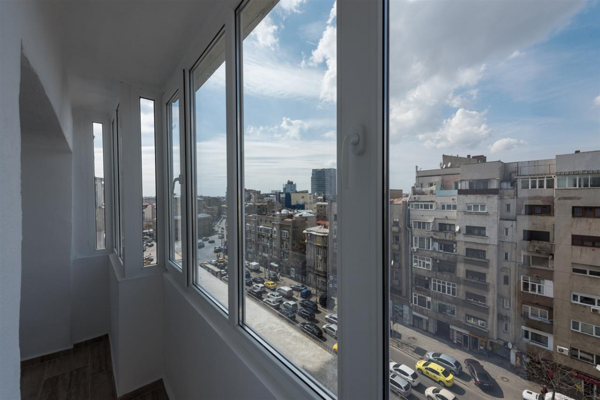 Mosilor-Carol 4 camere renovat complet , Comision 0 %