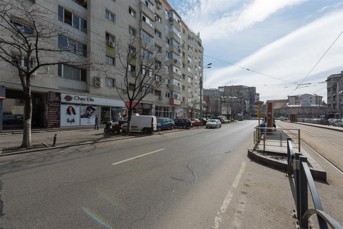 Mosilor-Carol 4 camere renovat complet , Comision 0 %