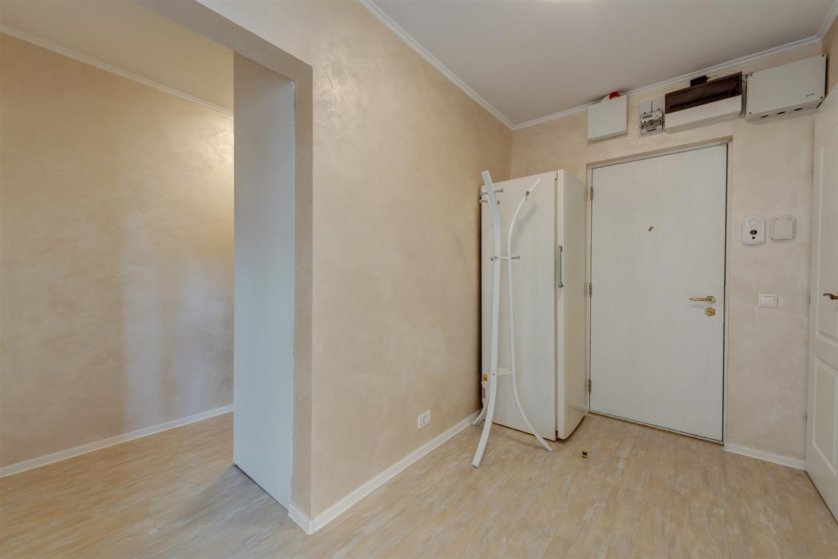 Apartament 4 camere complet mobilat si utilat Drumul Taberei, etaj 2/4