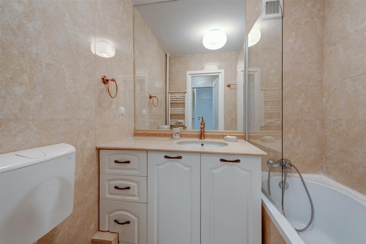 Apartament 4 camere complet mobilat si utilat Drumul Taberei, etaj 2/4
