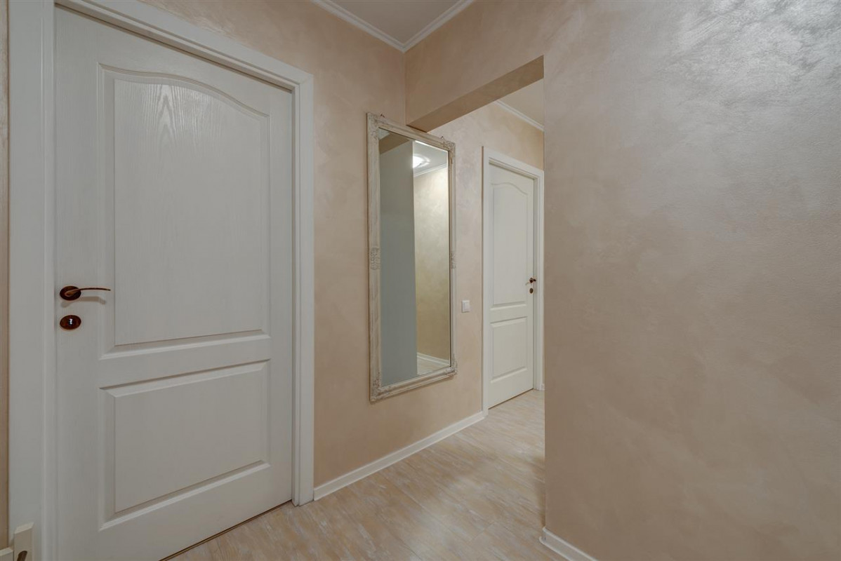 Apartament 4 camere complet mobilat si utilat Drumul Taberei, etaj 2/4