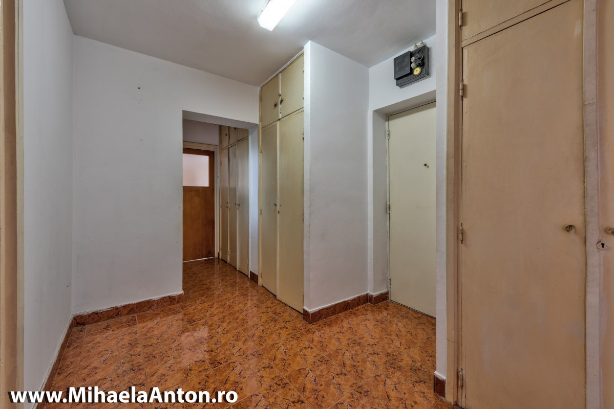 Apartament 2 camere 62 mp, Domenii, B-dul Ion Mihalache, stradal 