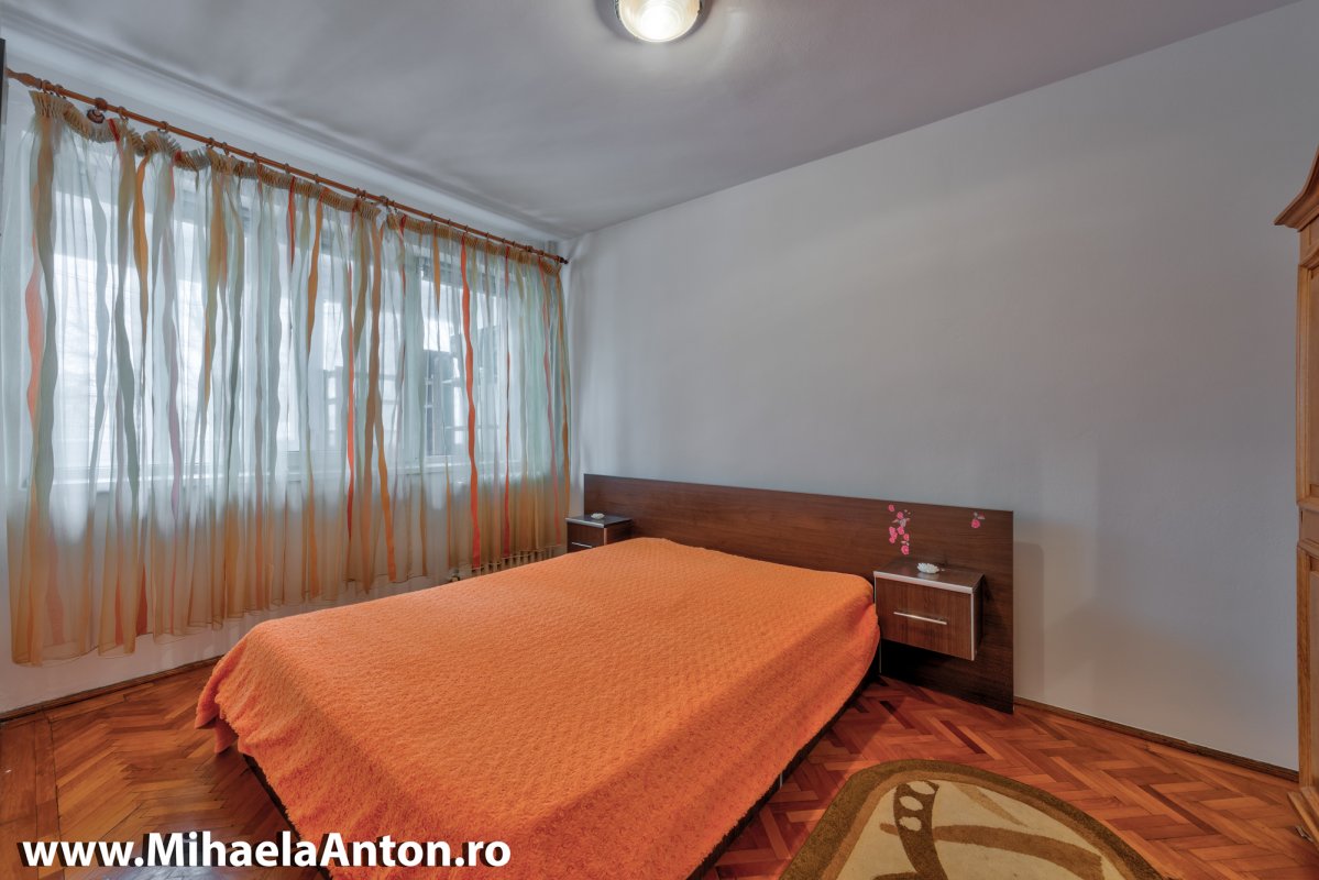 Drumul Taberei, Piata Moghioros, 2  camere, Bloc reabilitat