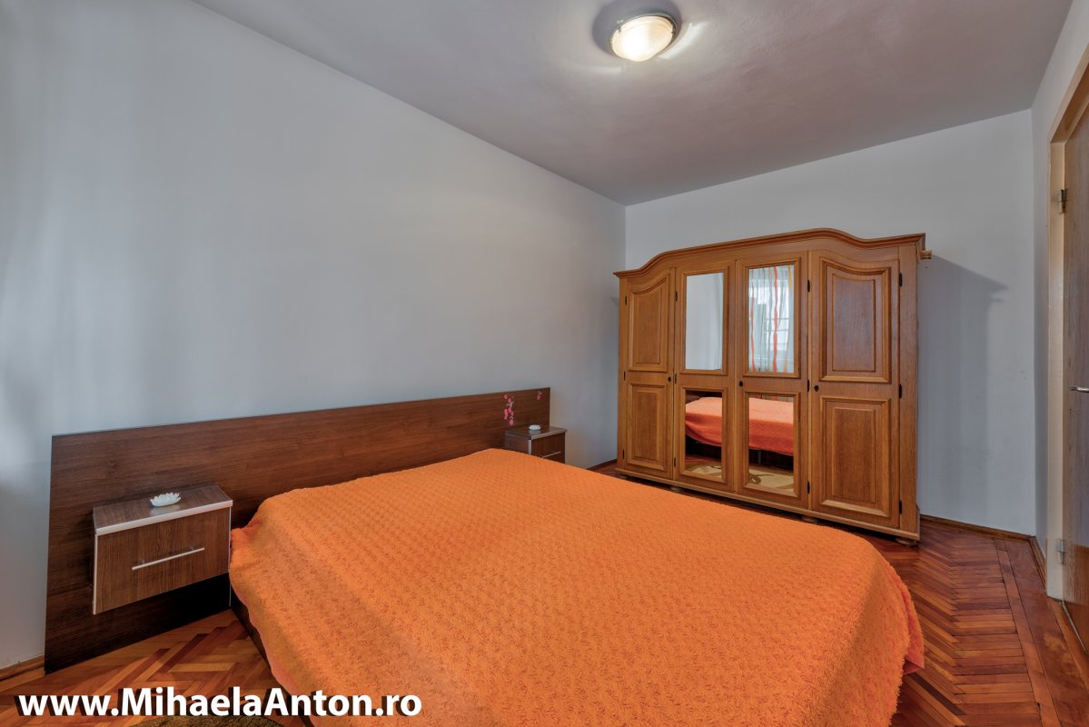 Drumul Taberei, Piata Moghioros, 2  camere, Bloc reabilitat