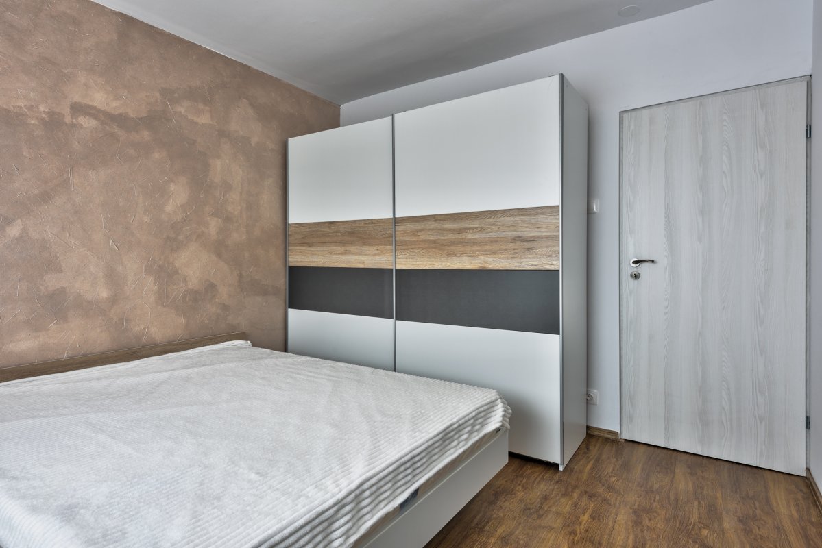 Militari Apusului, renovat complet, mobilat nou, bloc 1985
