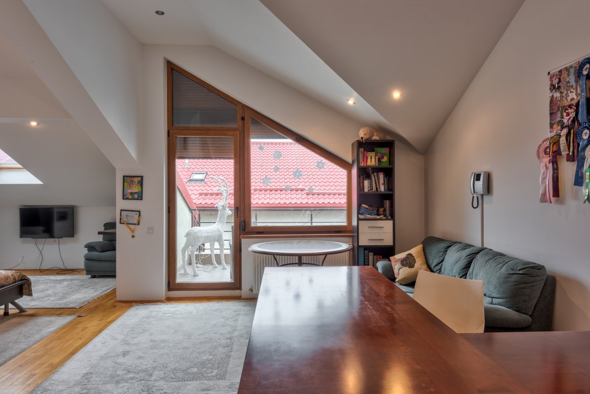 Vila Pipera, Str. Mircea cel Batran, 270 mp, garaj, Comision 0 % 
