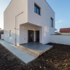 Prelungirea Ghencea- Alunului, Apartament  in vila, gradina 150mp ! Comision 0 %
