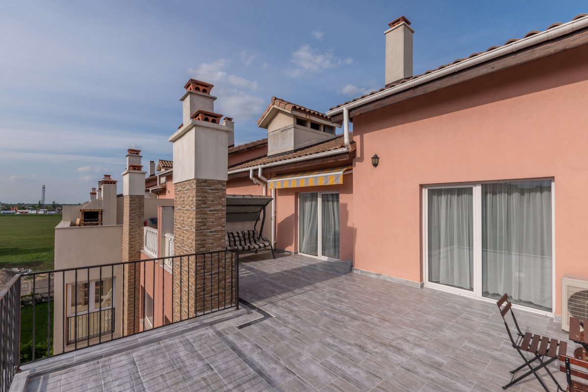 3 Camere Pipera Ibiza Sol, terasa 41mp, 2 locuri de parcare si boxa 