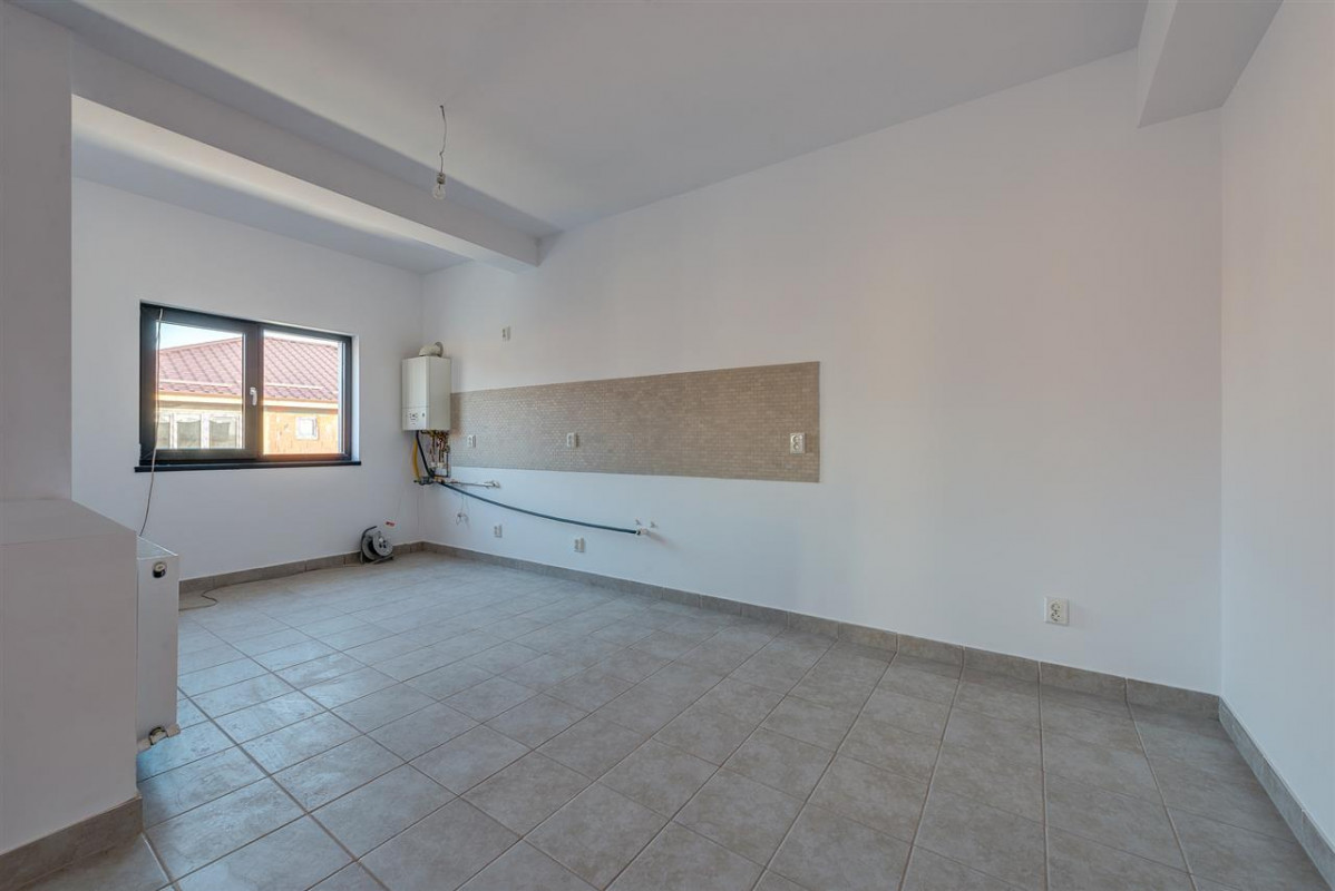 Comision 0 %, Ghencea, str. Alunului, Apartament in vila cu gradina