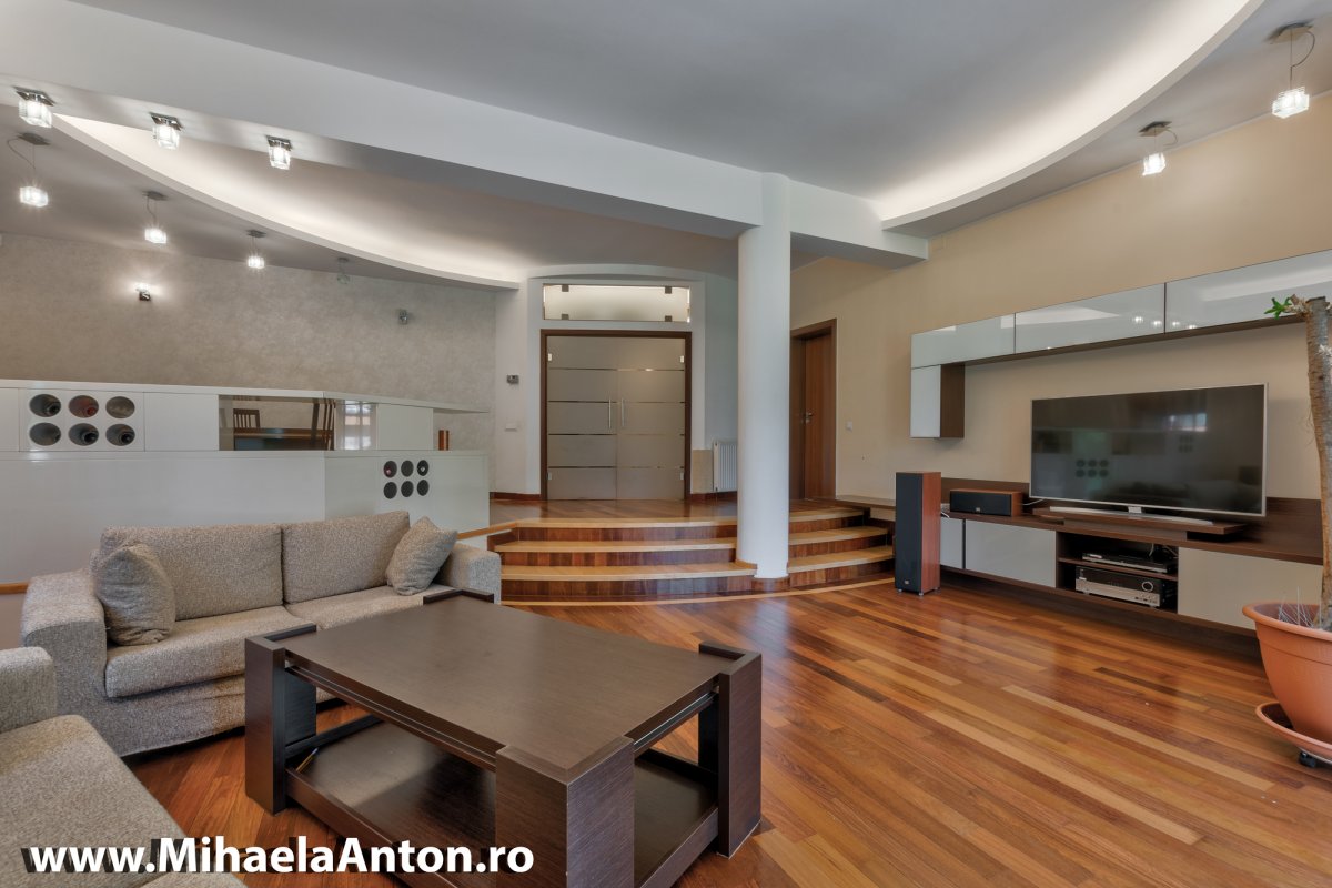 Vanzare Vila Drumul Taberei , Locatie excelenta, Comision 0 %