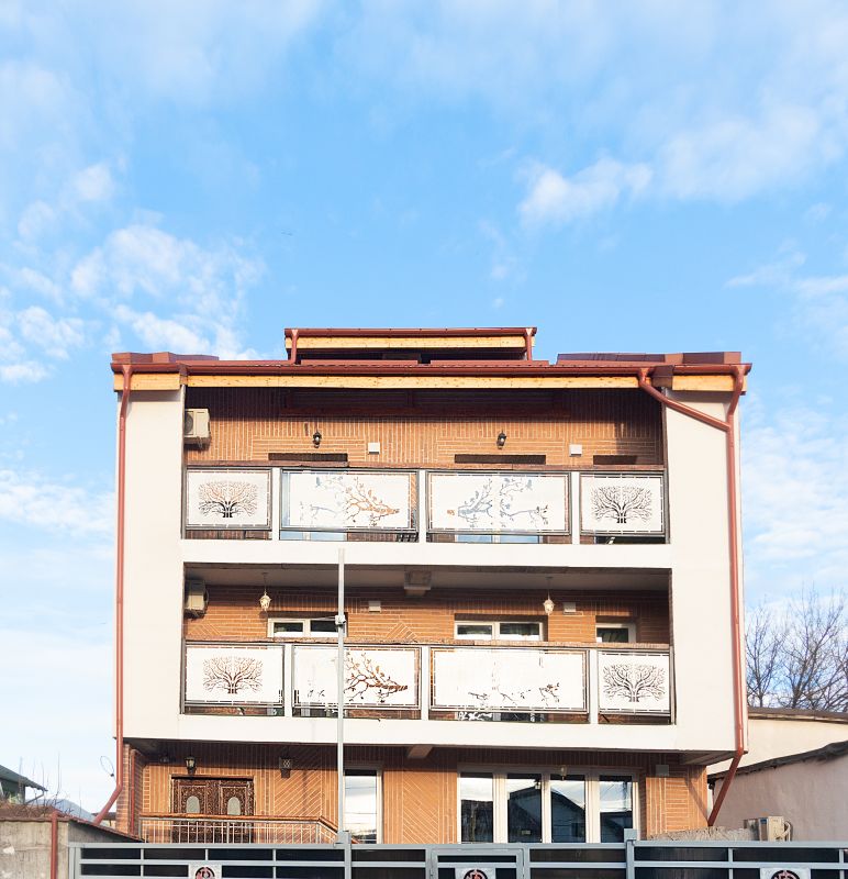 Alunisului - 2 camere - zona case-vile - fara comision !