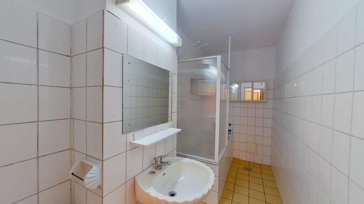 B-dul Decebal I nemobilat I 2 camere I etajul 1 