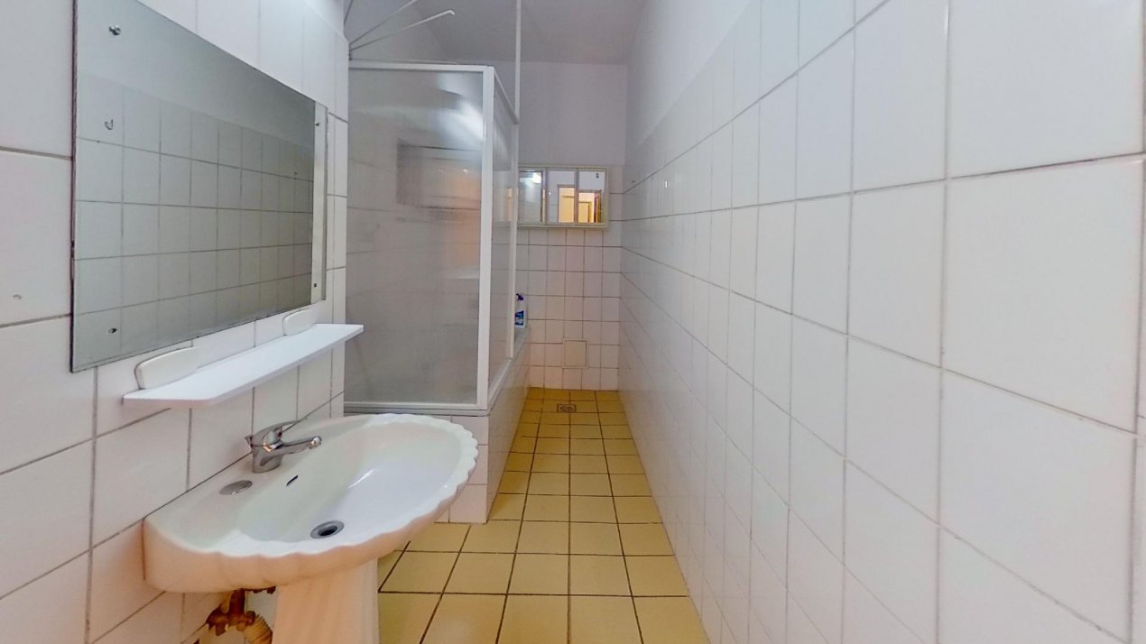 B-dul Decebal I nemobilat I 2 camere I etajul 1 