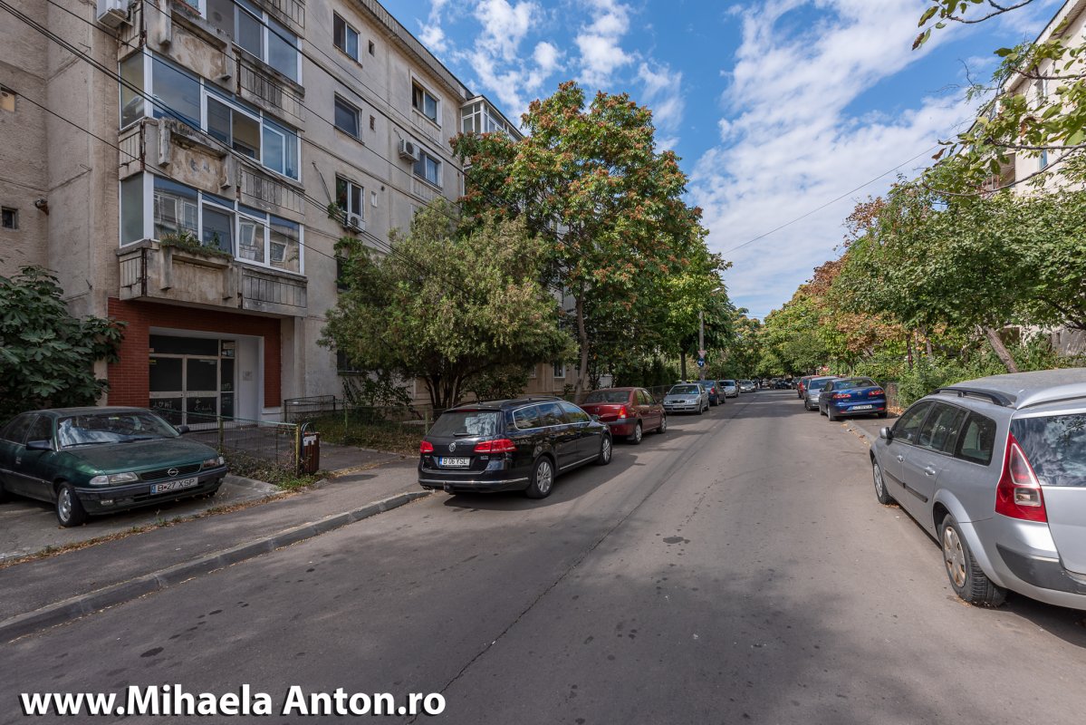Mall Vitan, strada Vlaicu Voda, etaj 3/4