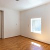 2 camere, 2 bai, et 1, 40mp,se fac 2 garsoniere, Parcul Cismigiu, regim hotelier