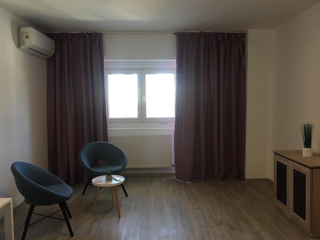 Garsoniera metrou, mobilata si utilata complet, renovata, prima inchiriere!