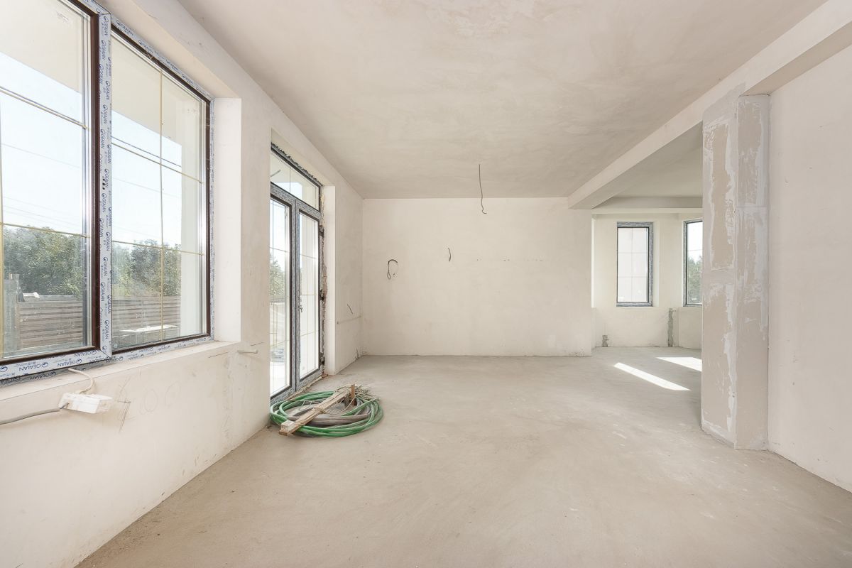 Vila la pret de apartament.