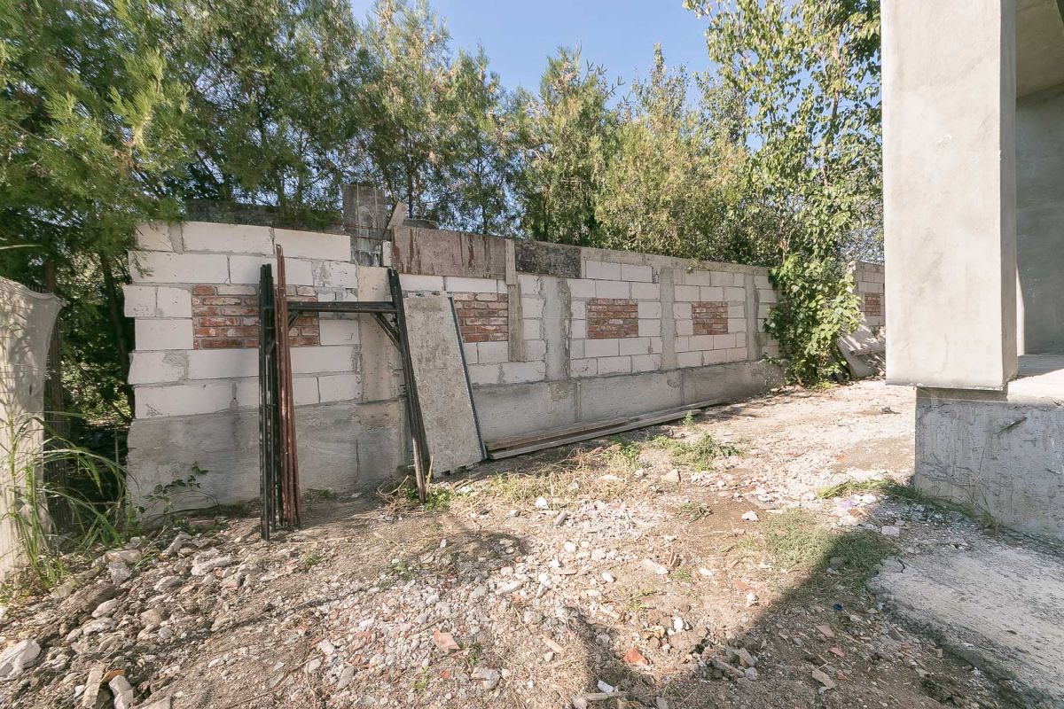Vila la pret de apartament.