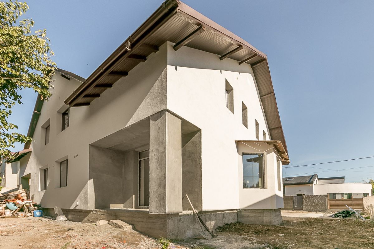Vila la pret de apartament.