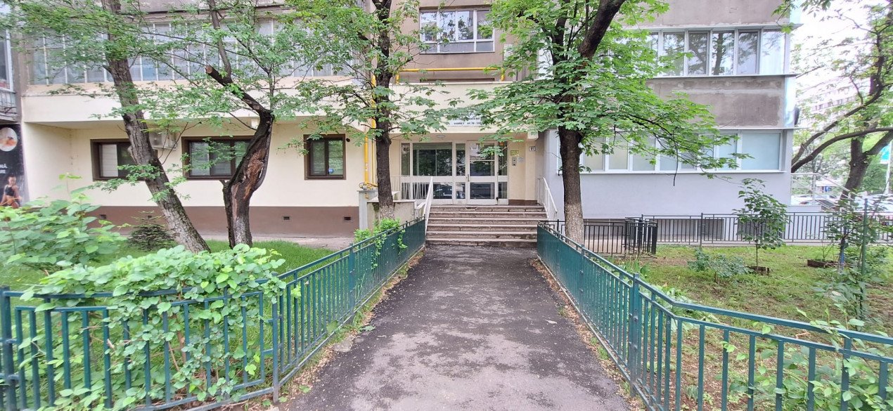 Apartament 3 cam dec Lujerului Metrou str. Rasaritului 