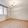 Vanzare apartament 4 cam etaj 3/4 strada Brasov 