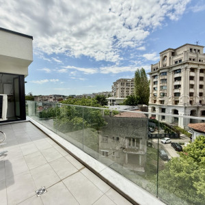 Unirii, apartament cu priveliste catre Sud-Vest, gata de mutat