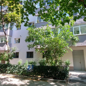 Militari-Metrou Gorjului, constructie 1980, reabilitat termic.