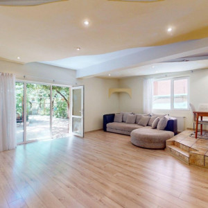 De vanzare Casa / Vila + Teren liber 420 mp + Piscina  Zona Prelungirea Ghencea