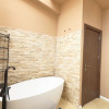 Un colț de vilă în inima orașului – apartament spațios cu 5 camere!