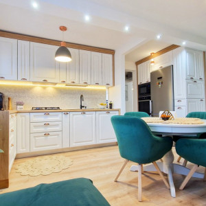 Fără griji, doar chei și valiza ta, apartament cu 4 camere la gura de metrou!